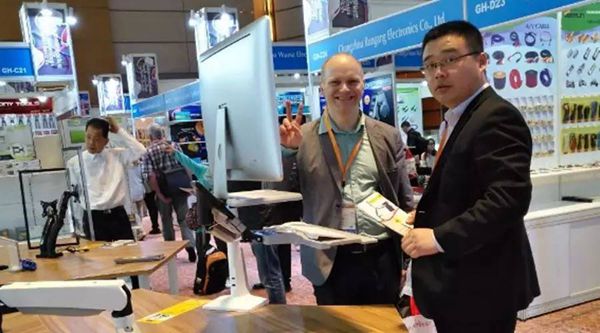 1694942299943600.jpg b6488796b9ca9aed22df336d9df55679_HongKongElectronicsSpringFair20171.jpg