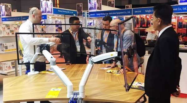 1694942338898288.jpg 08224d0bdaaefdd46b6256f1739325e5_HongKongElectronicsSpringFair20173.jpg