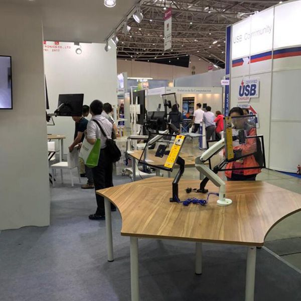 1694942616973120.jpg 110f9be4b55f1c2182de54d8510c90b2_COMPUTEX20172.jpg